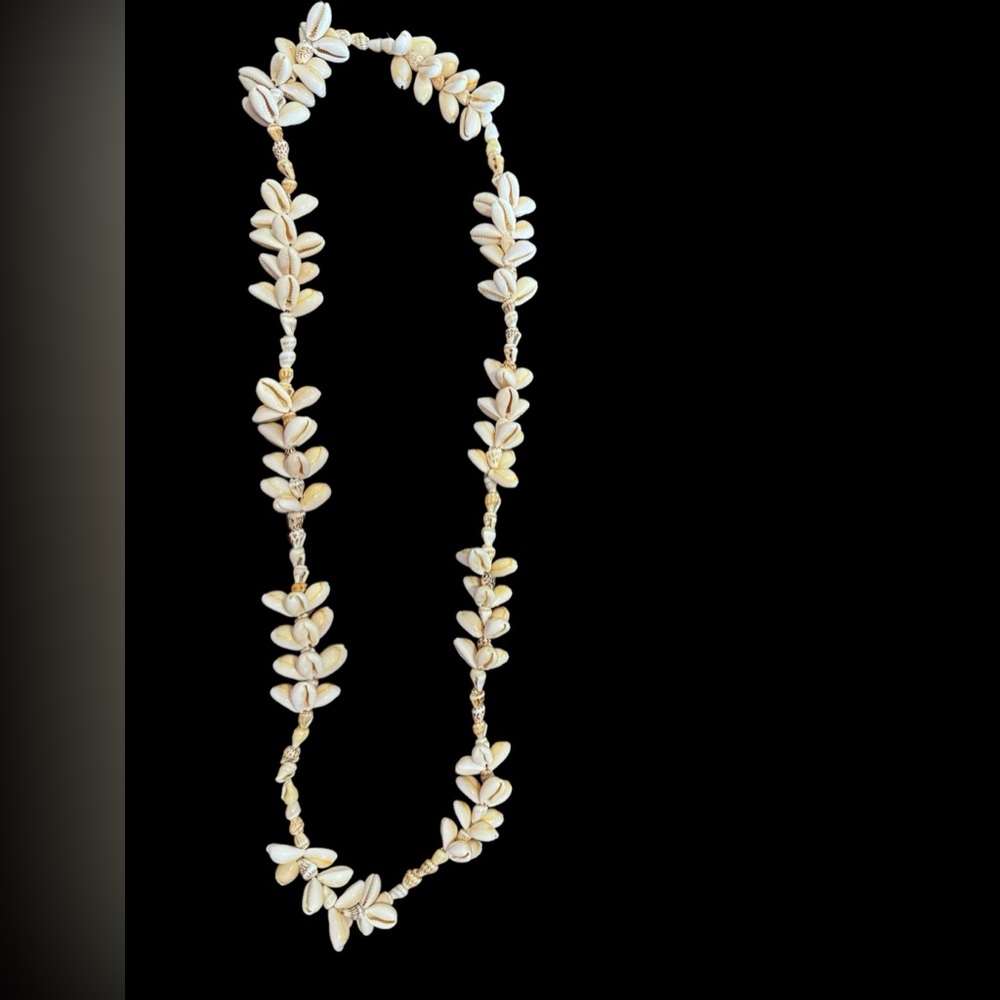 Vintage shell necklace